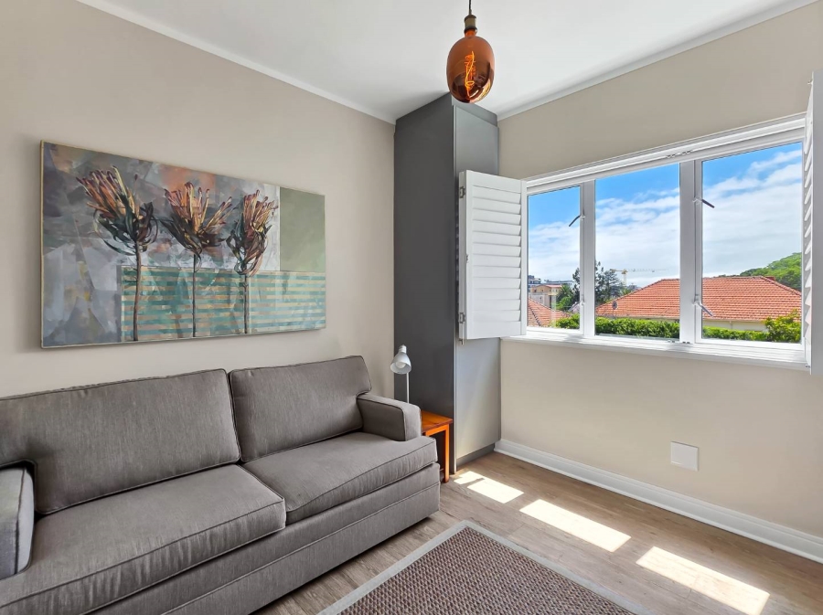 2 Bedroom Property for Sale in Sea Point Western Cape